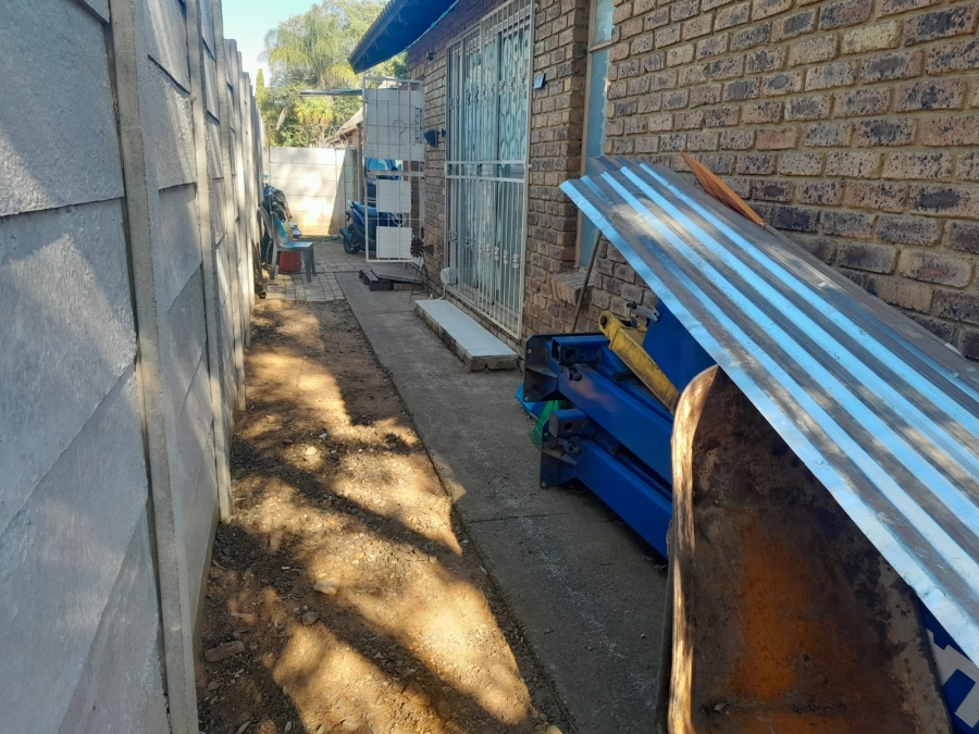 2 Bedroom Property for Sale in Bodorp North West